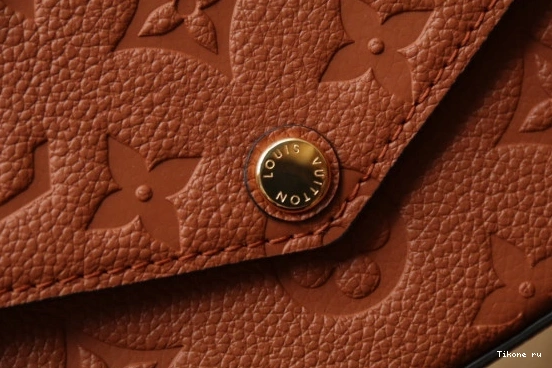 Cheap FÉLICIE POCHETTE LOUIS VUITTON 0821